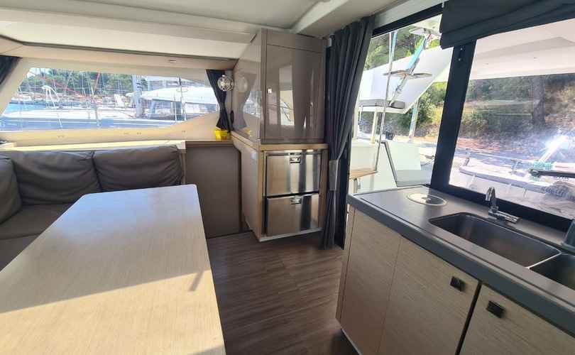 Lucia 40