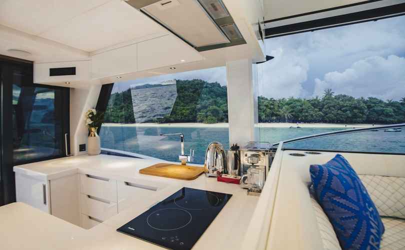 Galeon 500 Fly