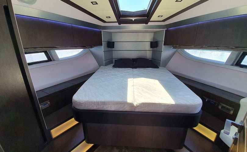 Photo Galeon 700 Skydeck (2010)