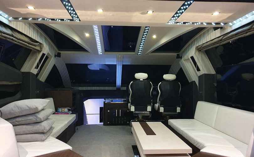 Photo Galeon 700 Skydeck (2010)