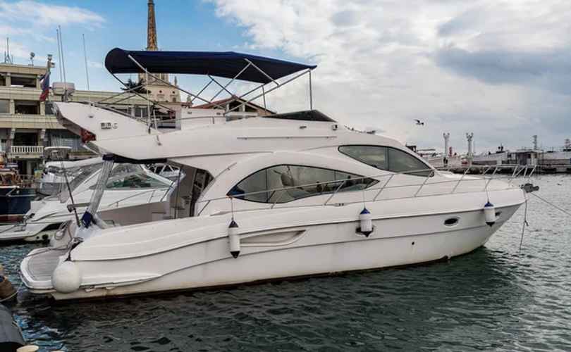 Majesty 44