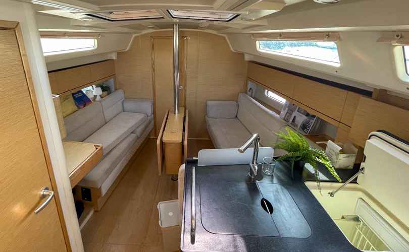 Hanse 348