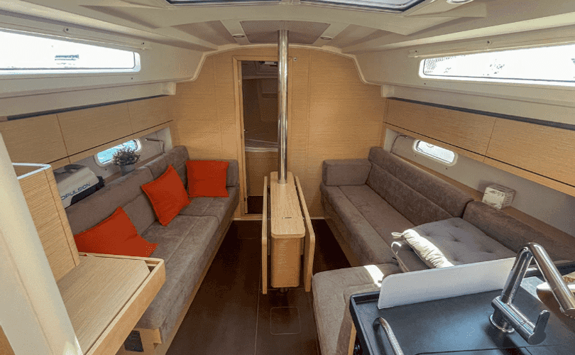 Hanse 348