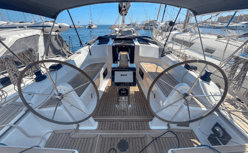 Hanse 348