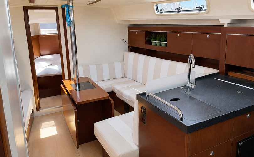 Hanse 385