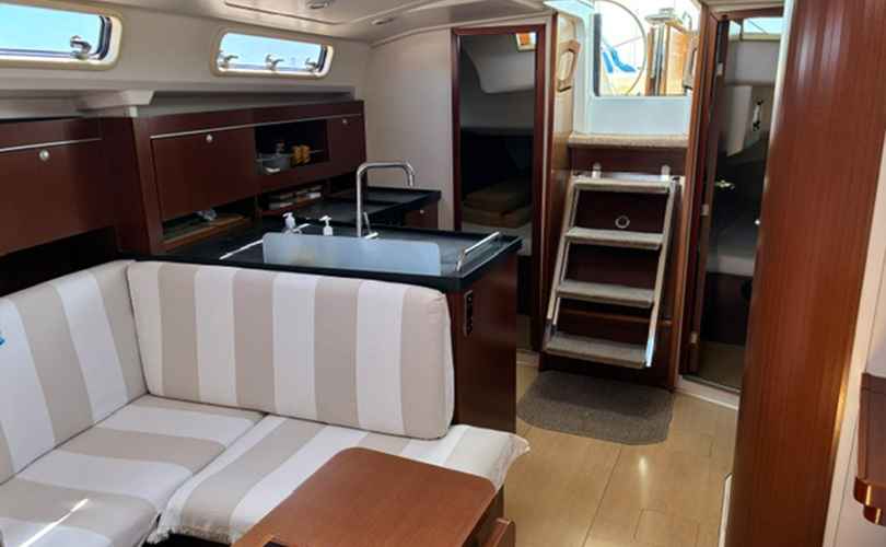 Hanse 385
