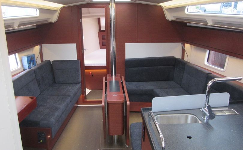 Hanse 388