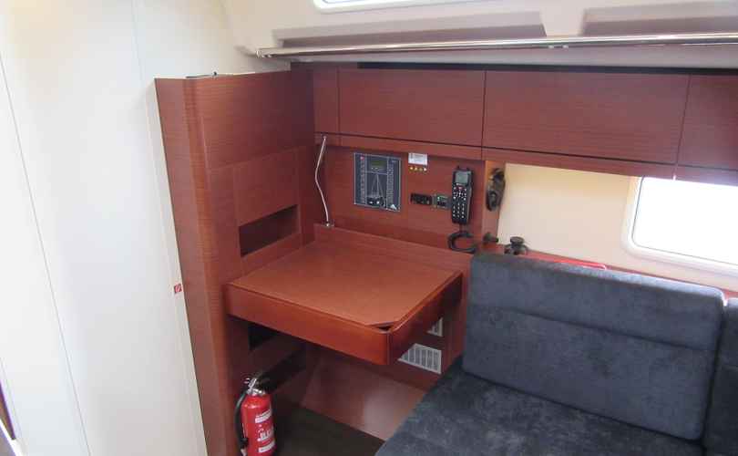Hanse 388