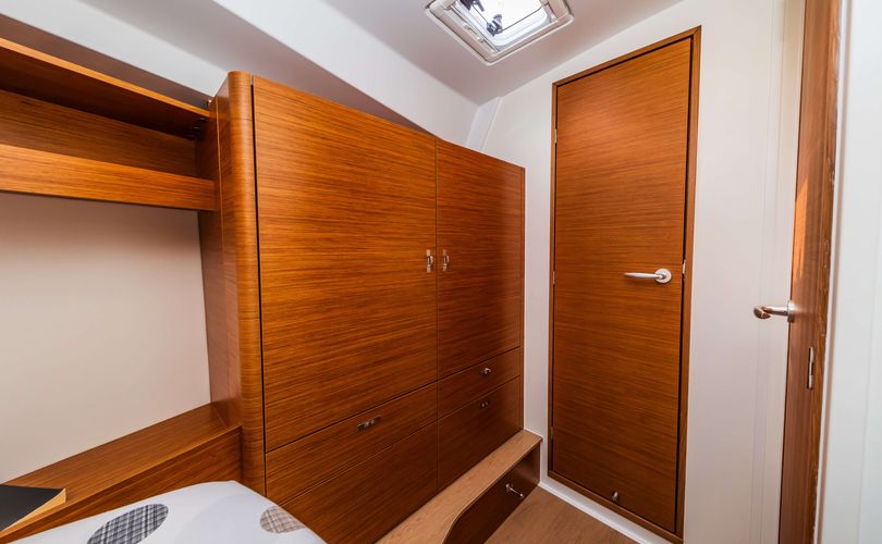 Hanse 410
