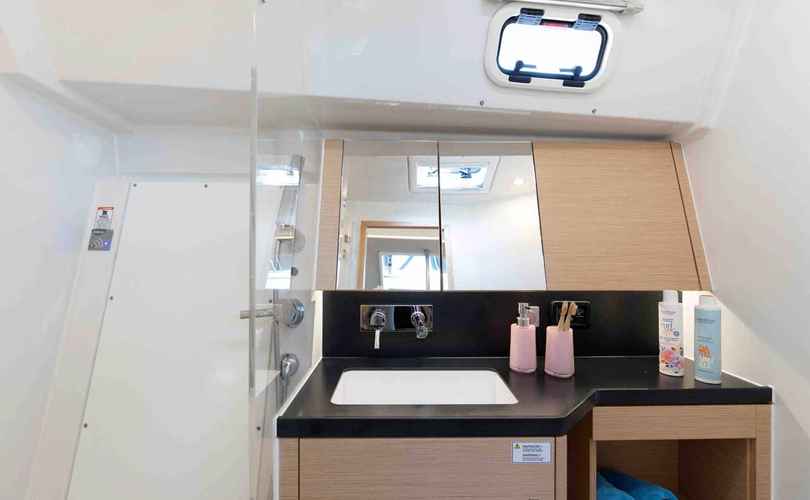 Hanse 410