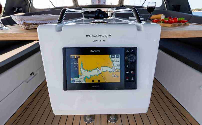 Hanse 410