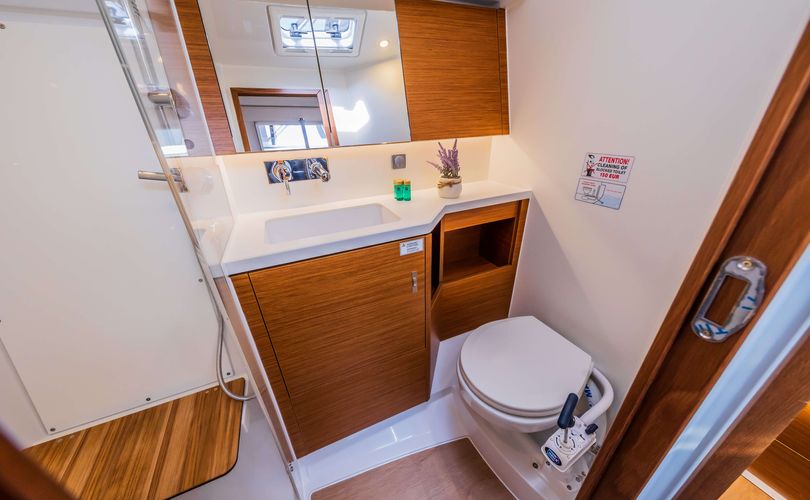 Hanse 410