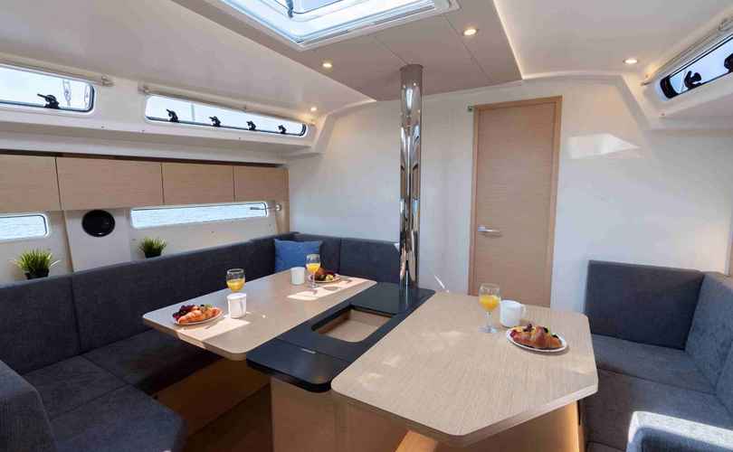 Hanse 410