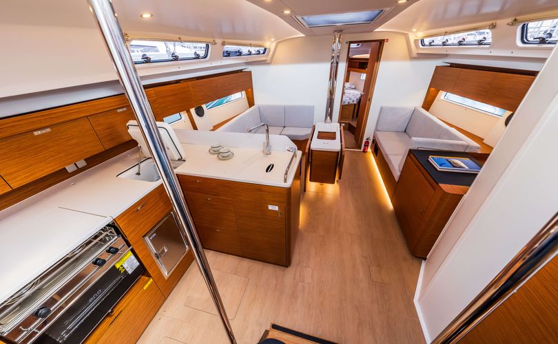 Hanse 410