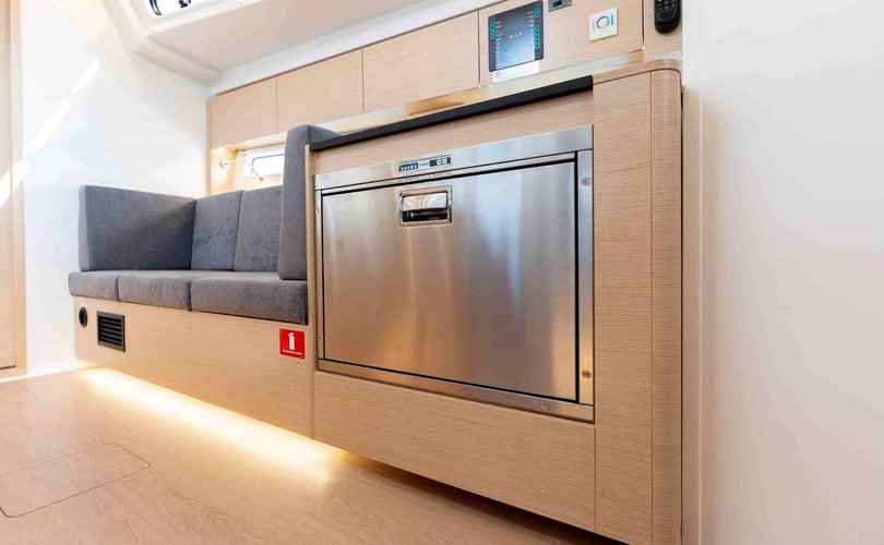 Hanse 410