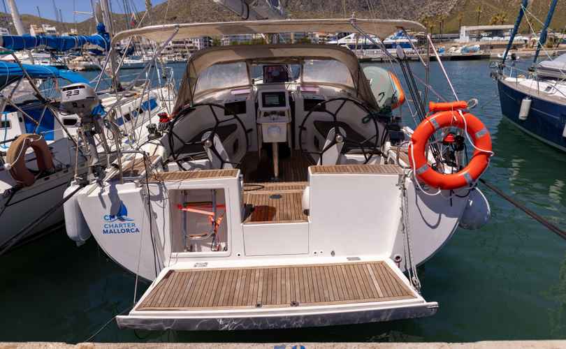 Hanse 415