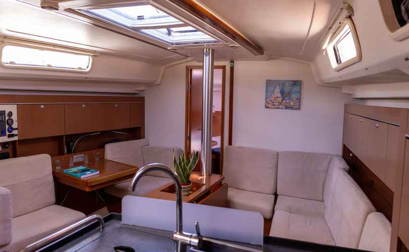 Hanse 415