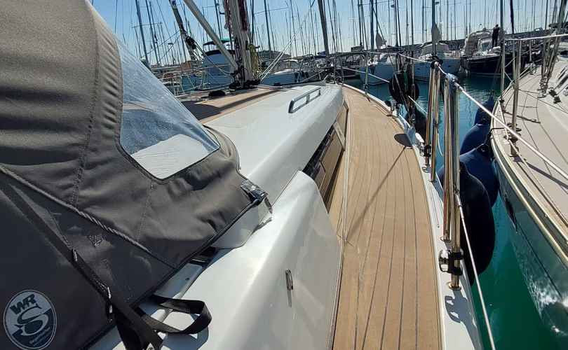 Hanse 418