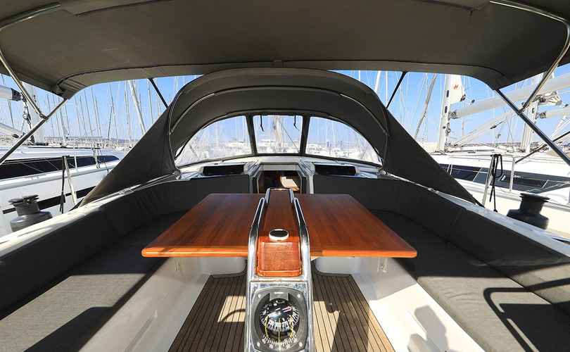 Hanse 455