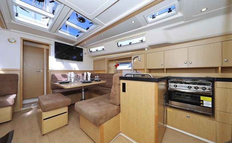 Hanse 455