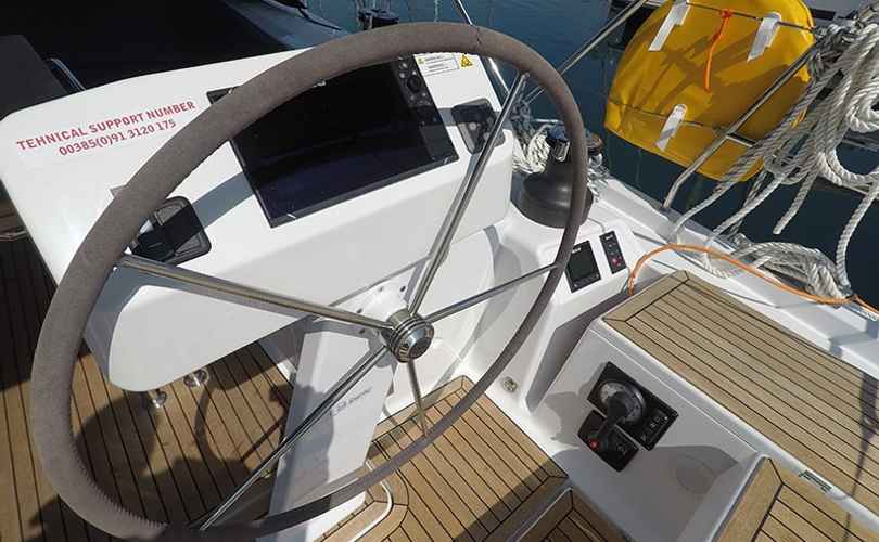 Hanse 508