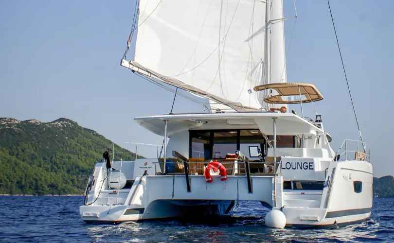 Helia 44