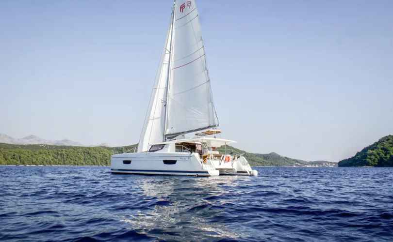 Helia 44