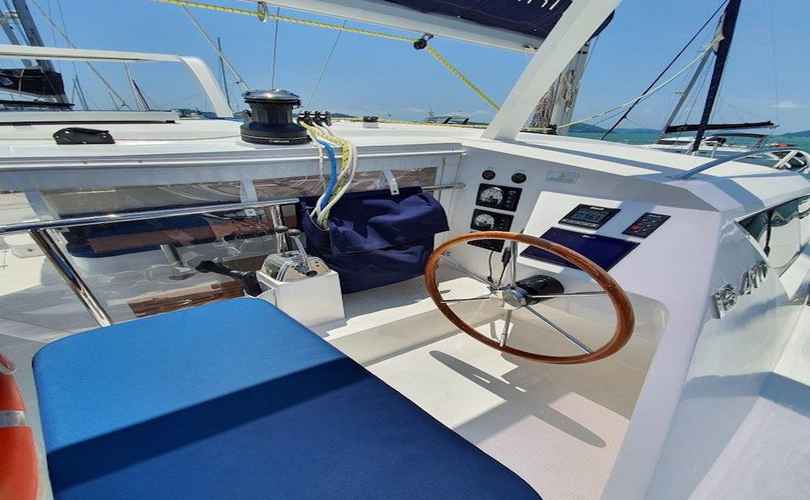 Island Spirit 410