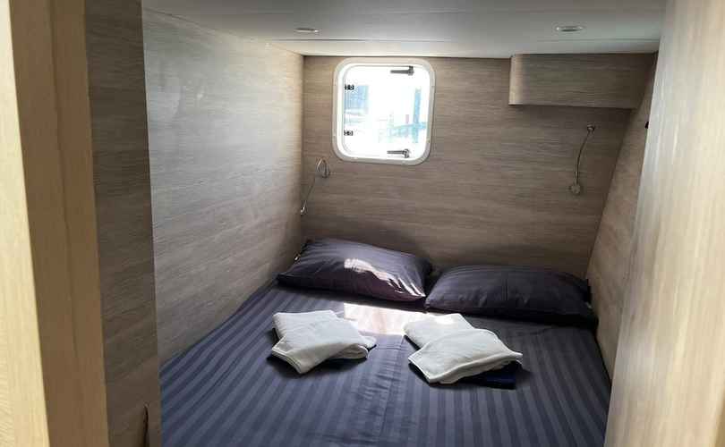 Island Spirit 410