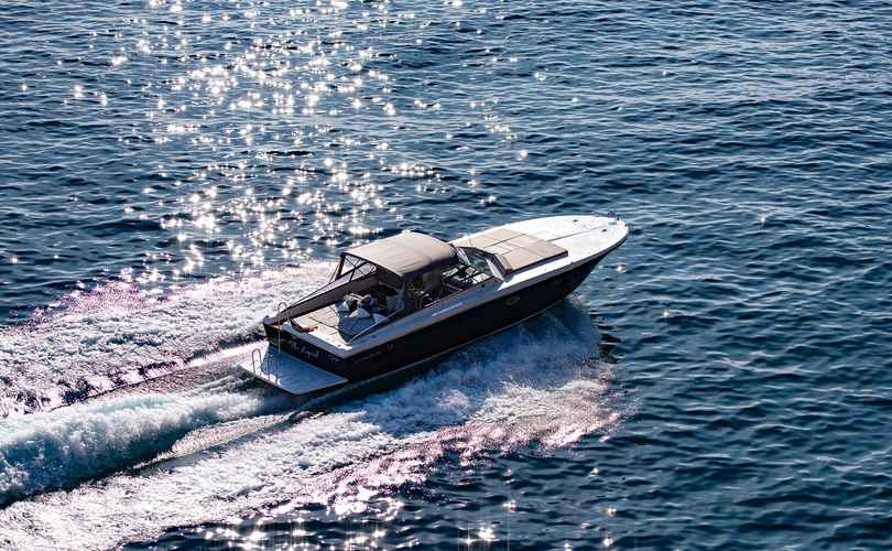 Photo Itama 38 (1989)