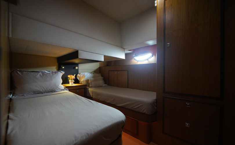 Photo Activa 5800 (2013)