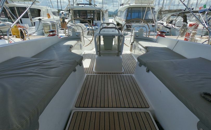 Jeanneau 53