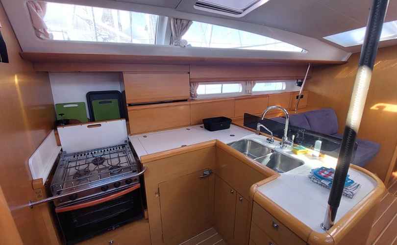 Jeanneau 53