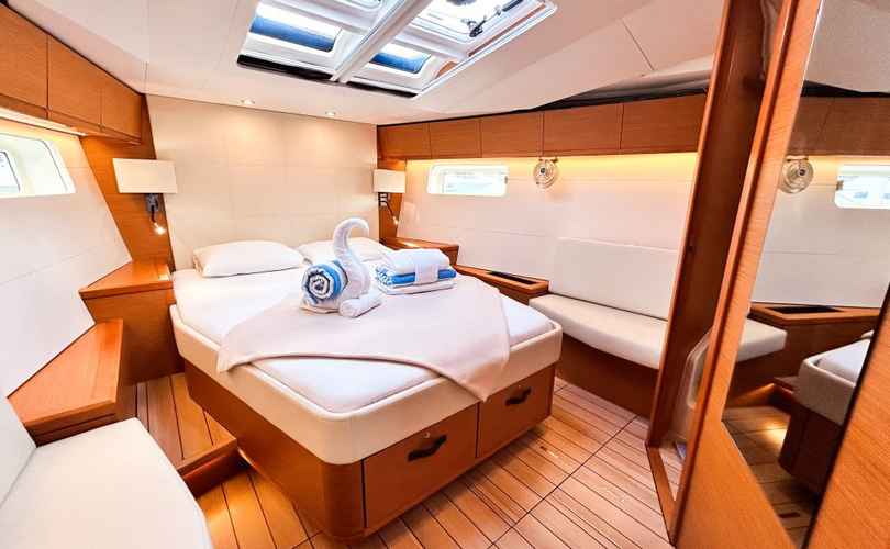 Jeanneau 54