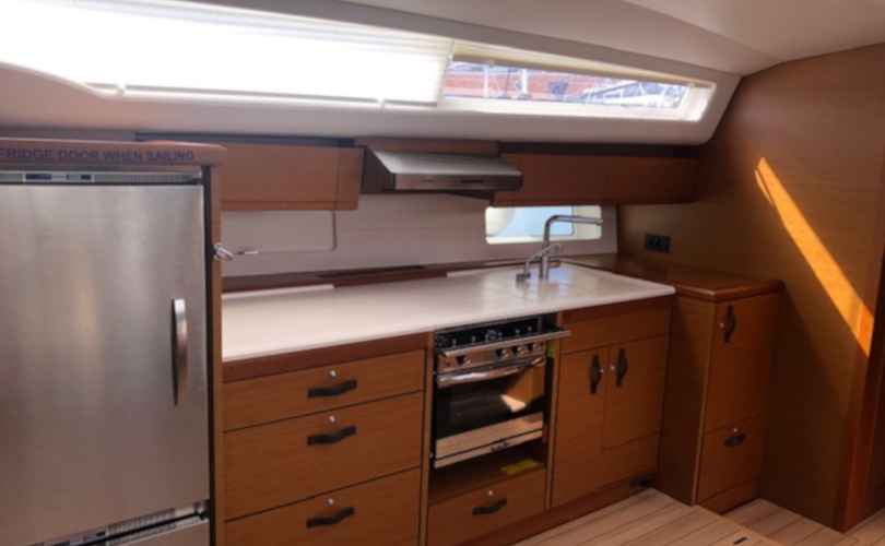 Jeanneau 54