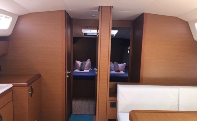 Jeanneau 54