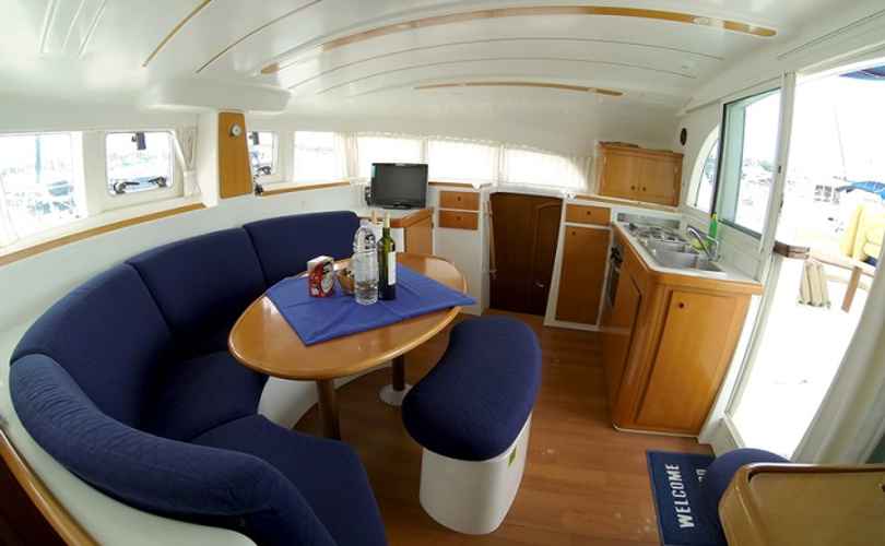 Lagoon 38
