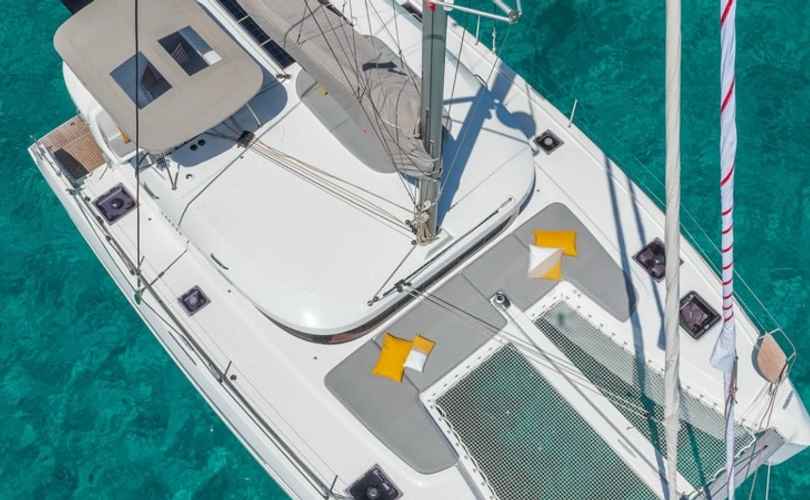 Lagoon 38