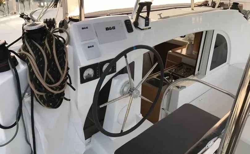 Lagoon 380