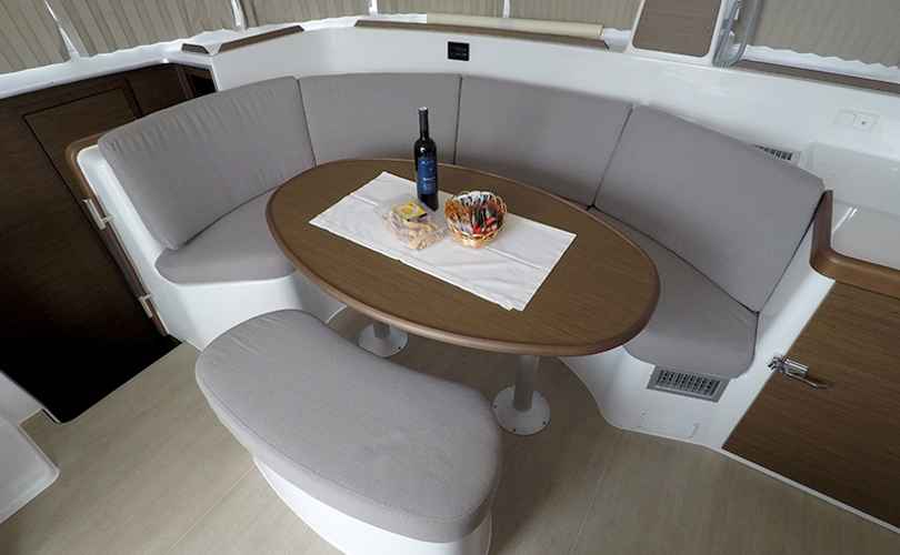 Lagoon 380