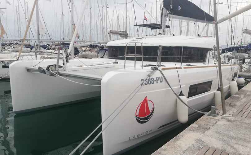Lagoon 40