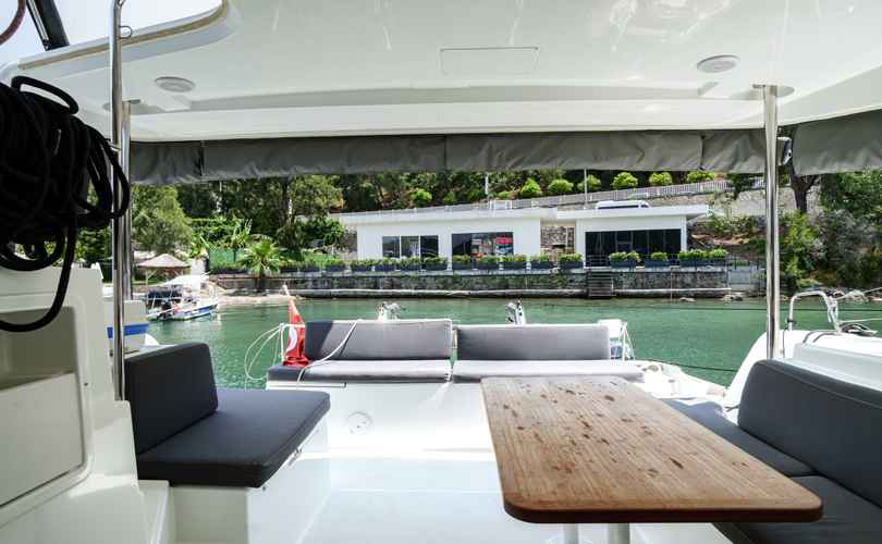 Lagoon 40