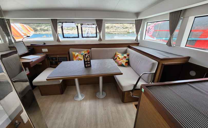 Lagoon 40