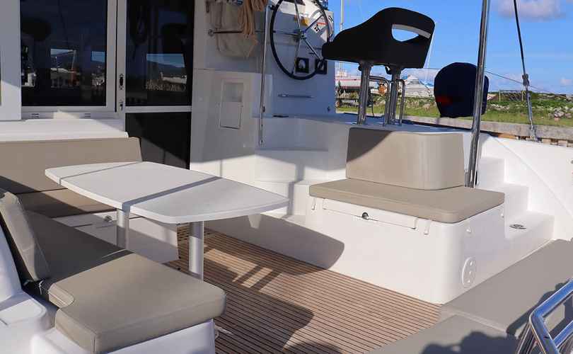Lagoon 40