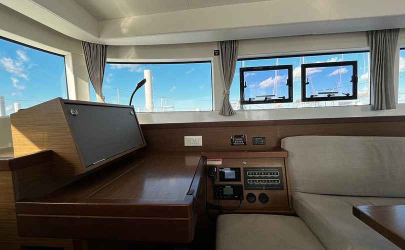 Lagoon 40