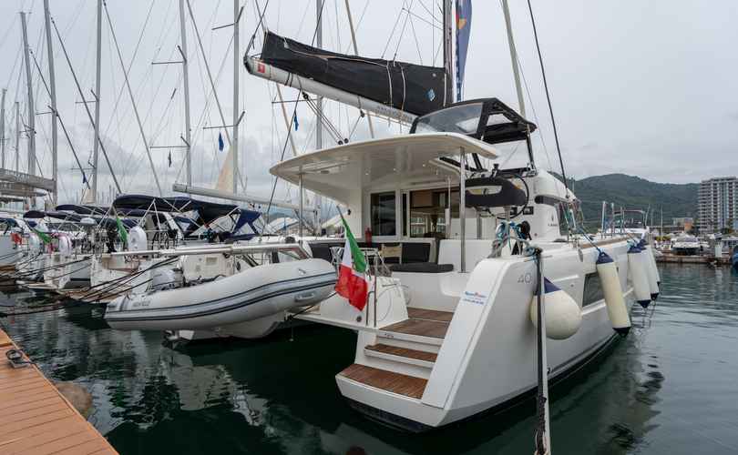 Lagoon 40