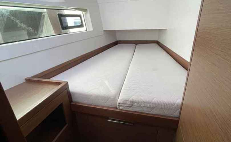 Lagoon 40