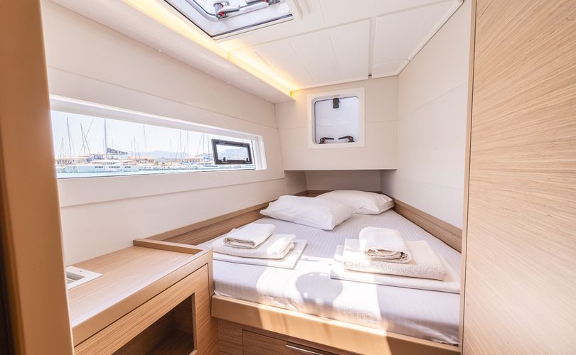 Lagoon 40
