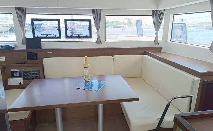 Lagoon 40