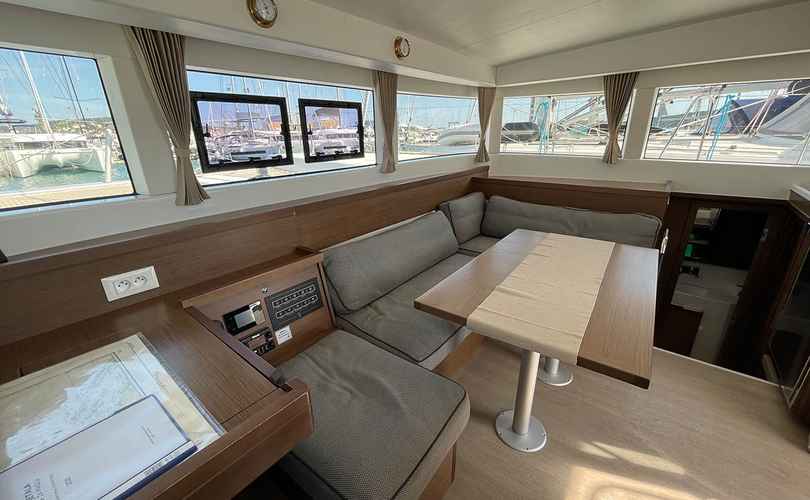 Lagoon 40